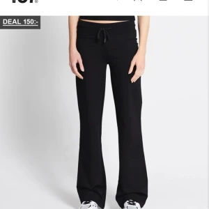 Low waist mjukisbyxor  - Helt nya mjukisbyxor med prislappen kvar, de är för små och han ej lämna tillbaka 