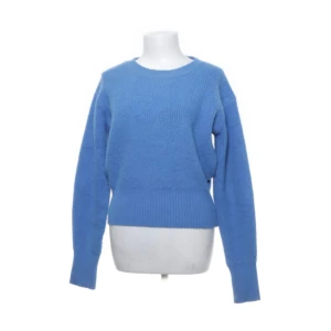 stickad tröja - stickad tröja från lili sidonio. något tajtare i midjan. skriv för egna bilder 💖tryck gärna köp nu!💖