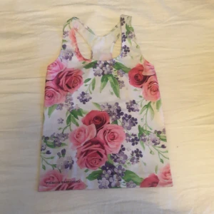 Gulligt tränings set - Använt ungefär 2-3 gånger 