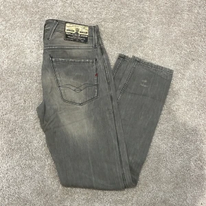 Replay jeans  - Feta replay jeans i toppskick 💯💯 Storlek: 30/32 pris:499kr skick:8/10🍾