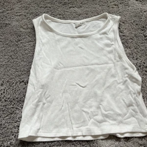 Sovlinne - Jätteskönt sovlinne med fint material, den är mjuk och tunn och stretchig ☺️