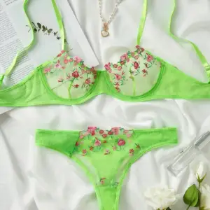 Grön blommigt underkläder sätt som är oanvänt💕