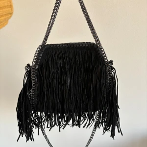 Falabella väska - Såå snygg falabella liknande väska frpn steve madden så nypris låg ändå runt 1500kr💕 använd en gång 