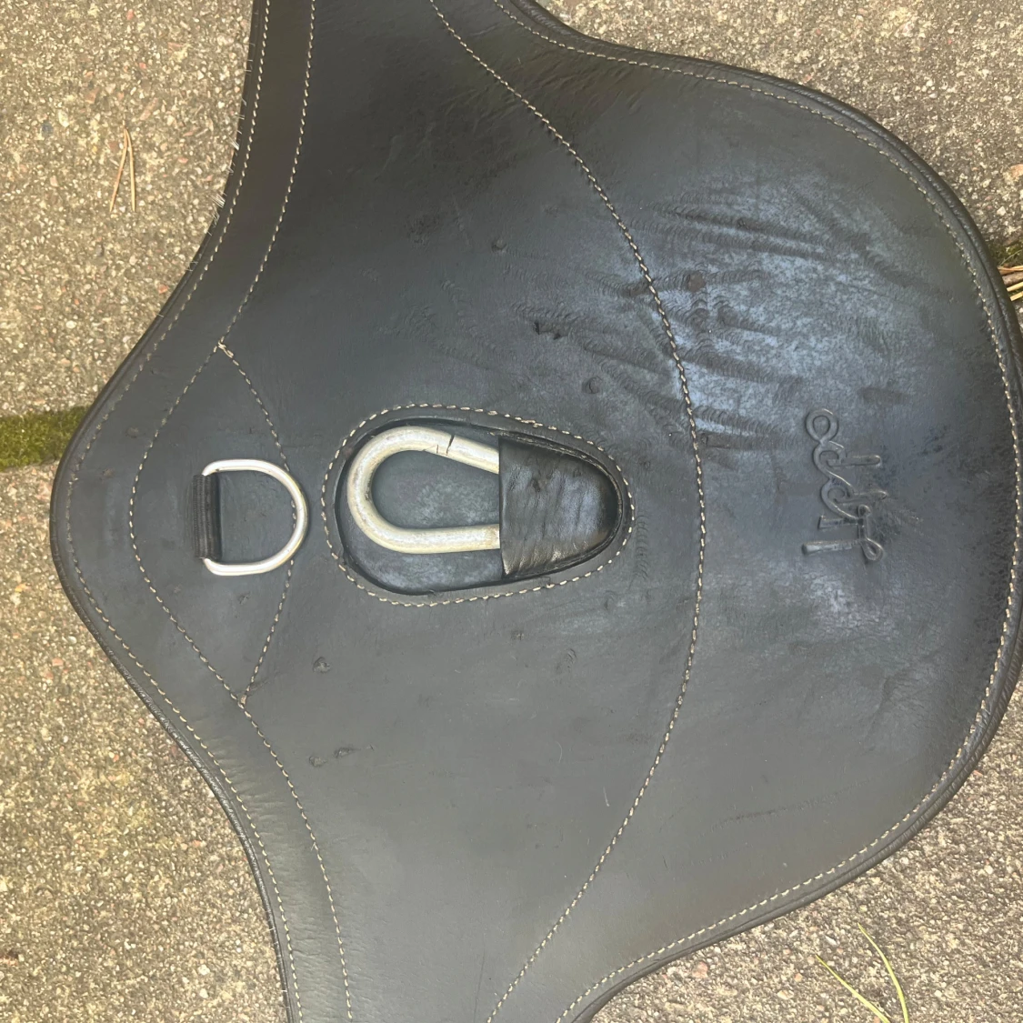 Svart magplatta från Lippo