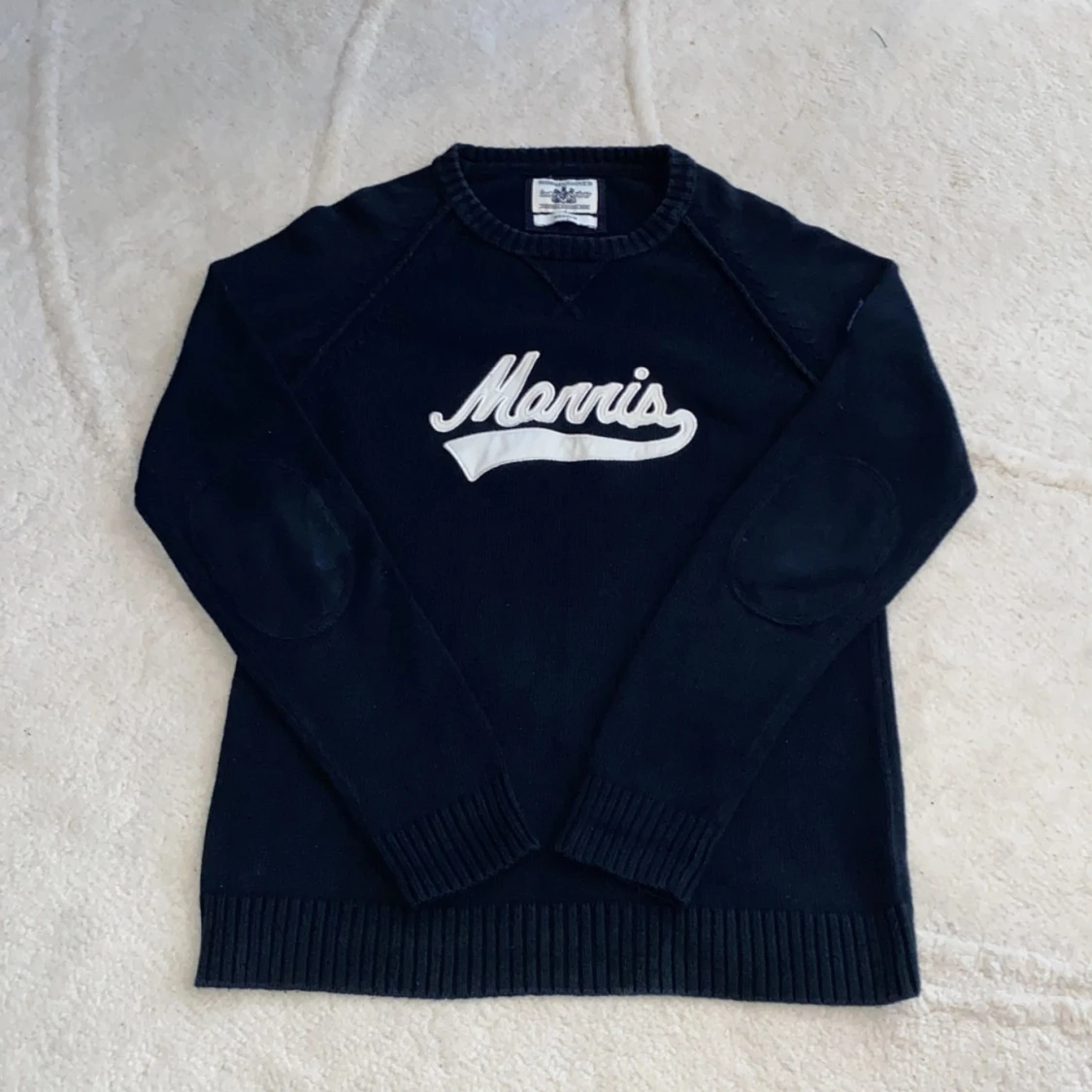 Mörkblå tröja från Morris