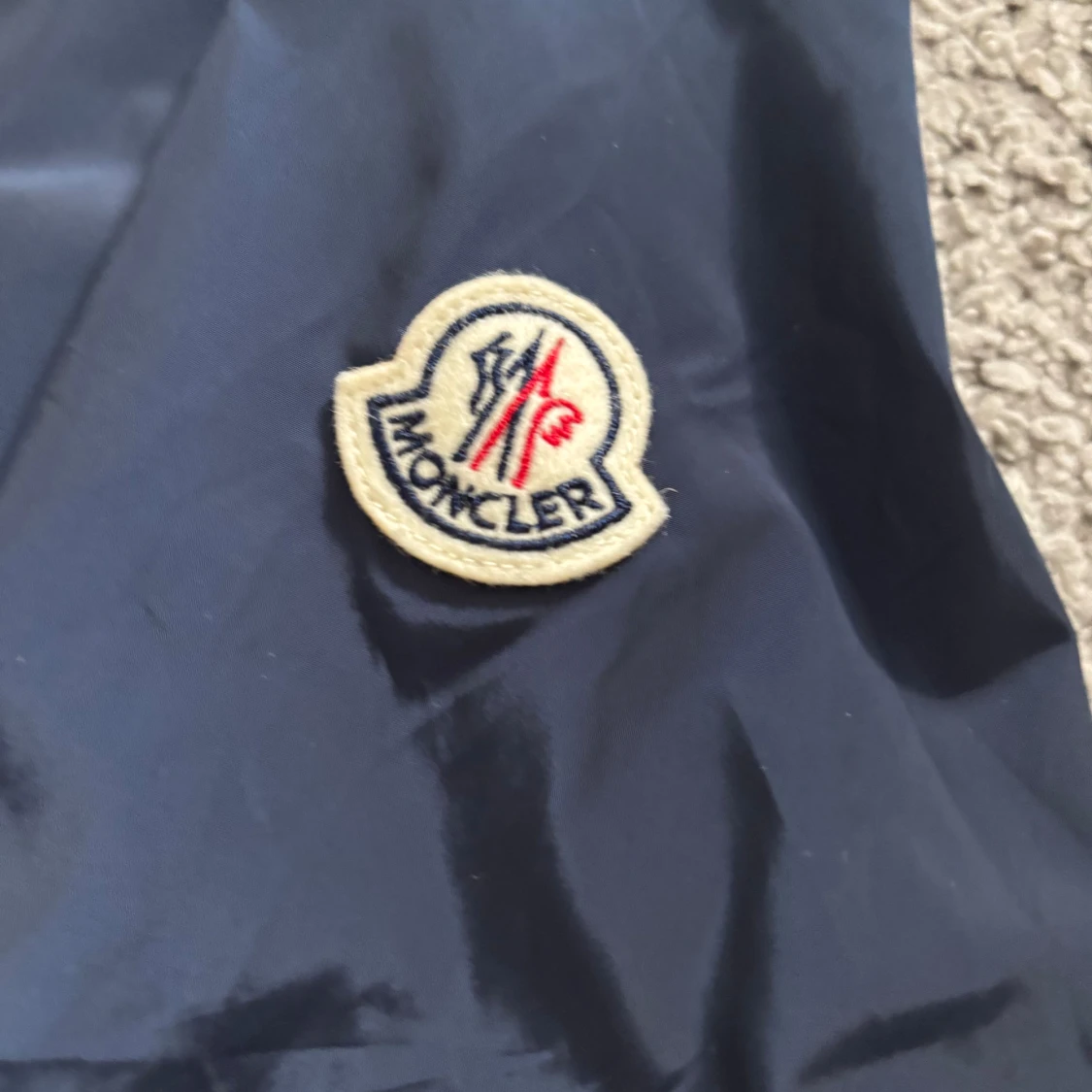 Mörkblå vindjacka från Moncler - 2