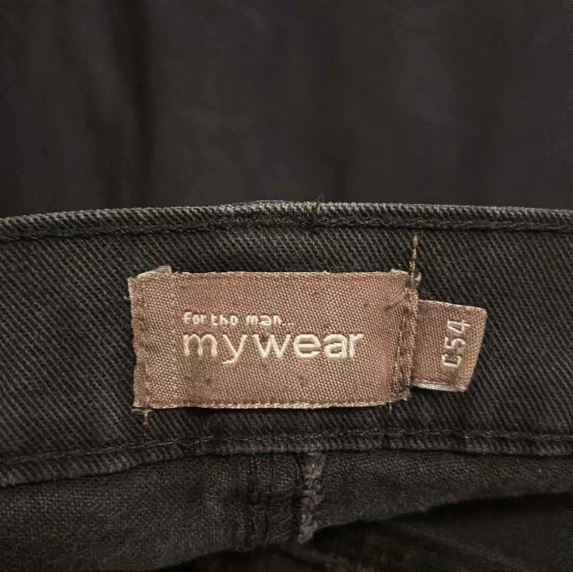 Svarta jeansbyxor från MyWear - 3