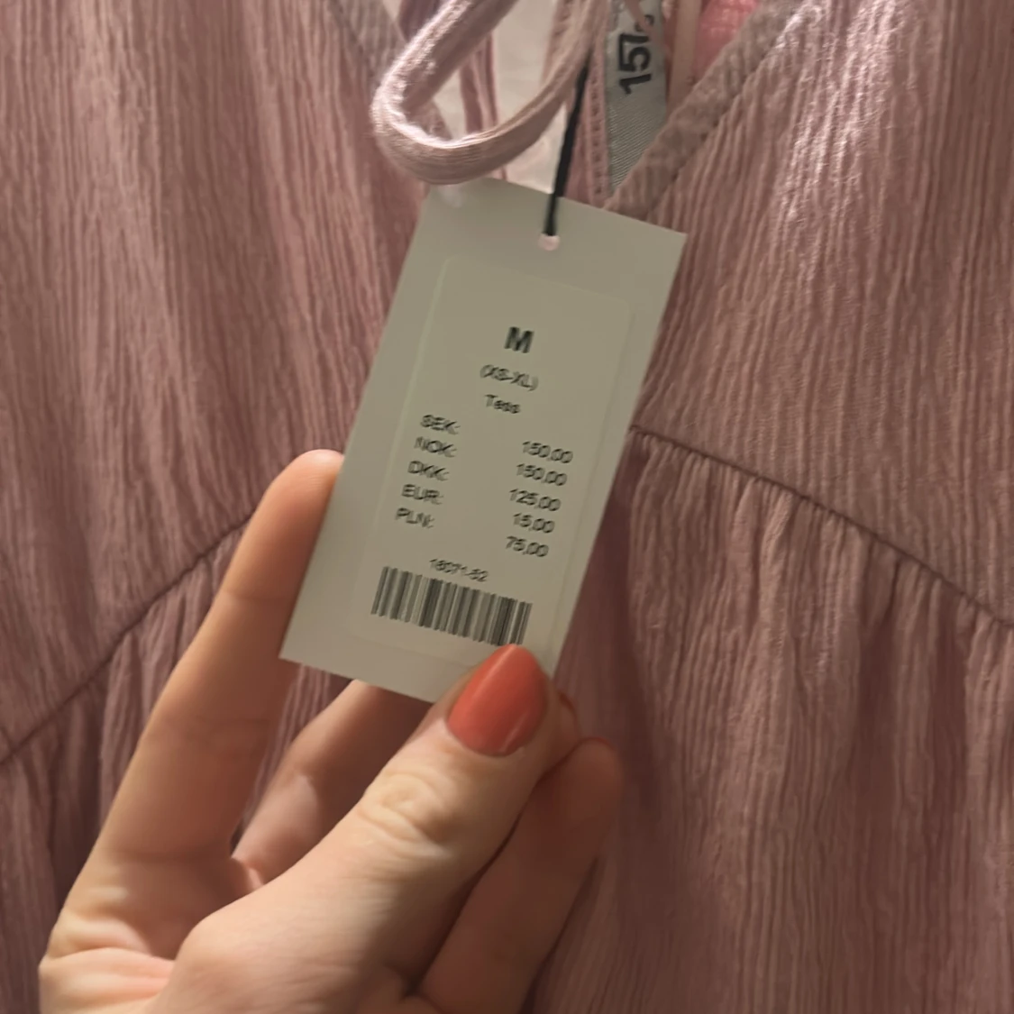 Rosa omlottklänning från 157 - 2