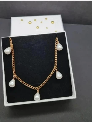 Handgjort halsband  - Material-rostfritt stål.  Handgjort halsband 