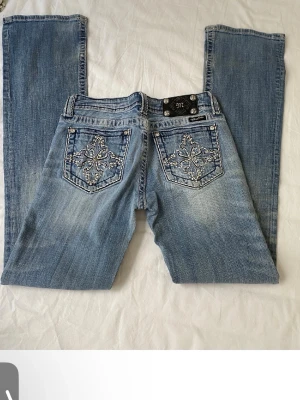 Miss me jeans - Vintage low waist bootcut miss me jeans  midjemått:36cm innerbenslängd:83 cm 💕💕 