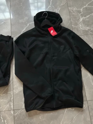 Nike dress - Oanvänd  storlek L