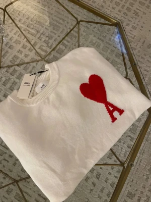 Ami paris Tröja - Helt ny oanvänd sprillans fint skick.