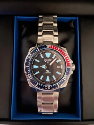 Seiko Padi Prospex 42mm Automat - Dykarklocka från märket Seiko. Klockan är sparsamt använd och i mycket fint skick, inga konstigheter. 2000kr prutat och klart.