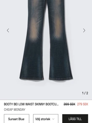 SÖKER - Jag söker dom här jeansen från cheap monday i storlek 29/32 eller 28/32. Skriv gärna om ni vill sälja dom till mig💕💕