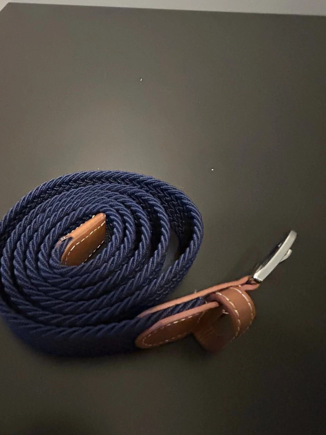 Mörkblått flätat bälte - 1