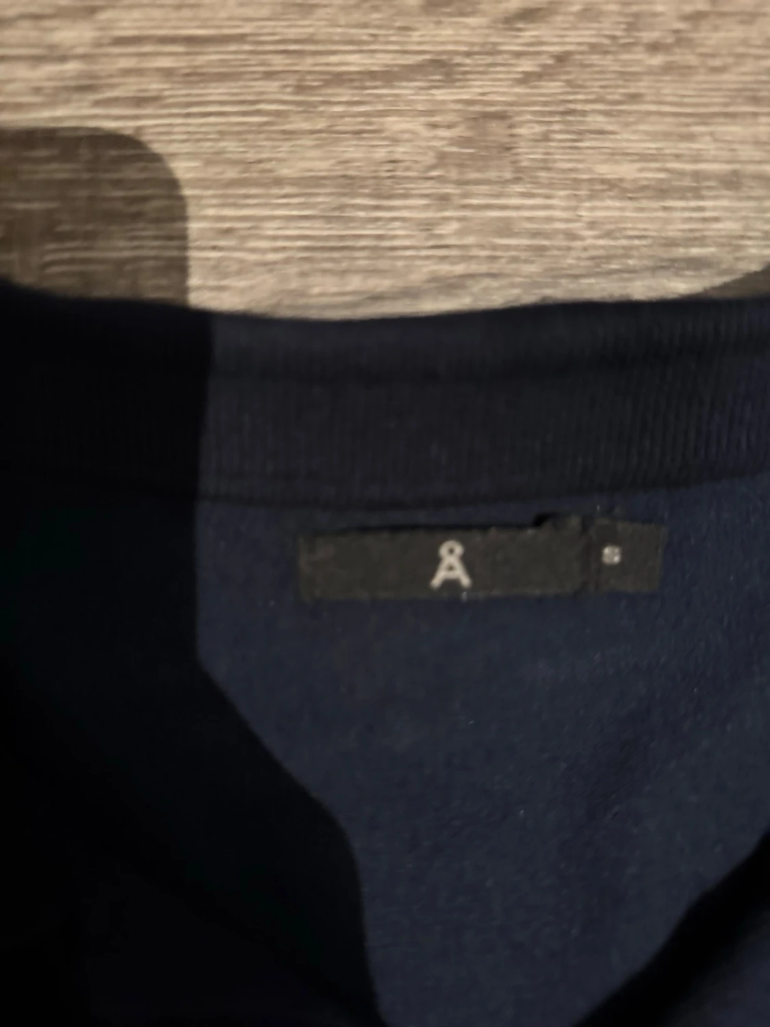 Mörkblå piké t-shirt från Åhléns  - 1