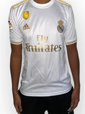 Real Madrid Matchställ Hazard 7- Vit, Storlek XS - Helt ny, fin replika med hög kvalitet. EU|XS  Pris: 349kr. Först till kvarn. Skickas direkt inom 24h