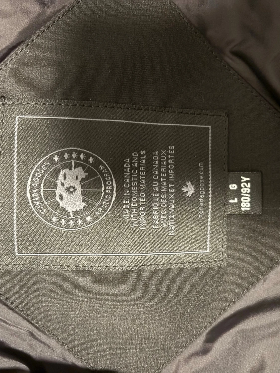 Svart vinterjacka från Canada Goose (Wyndham) - 3