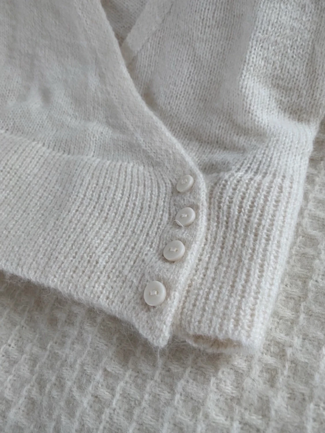 Vit omlottkofta från Gina Tricot - 1