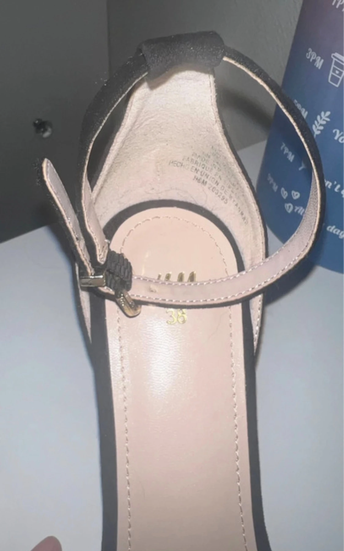 Svarta klackade sandaler från H&M - 1