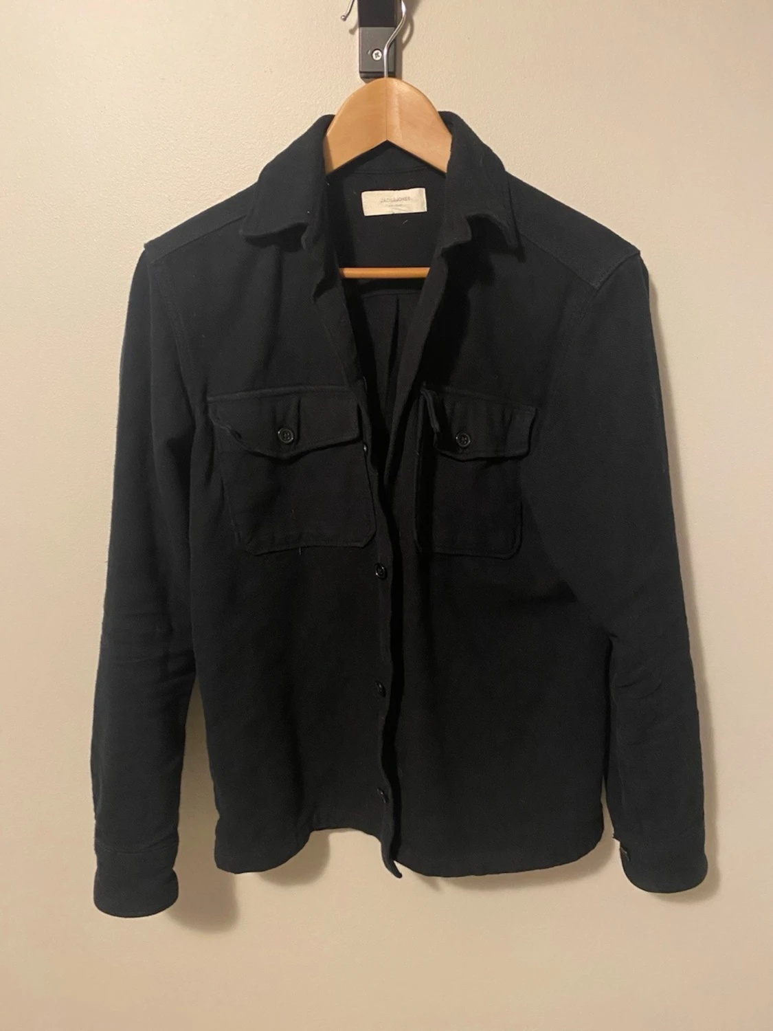 Svart overshirt från Jack n Jones