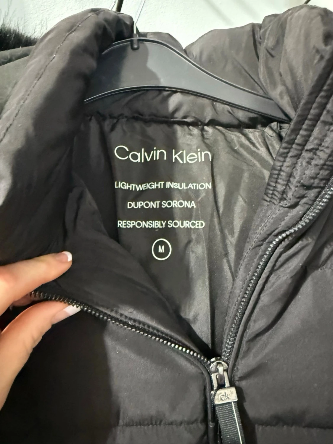 Svart pufferjacka från Calvin Klein - 1