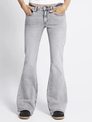 Low boot jeans Lager 157 - Säljer dessa lågmidjade bootcut jeans från lager 157. De är i ”full” längd. Köptes för 400 och har använts fåtal gånger 💕