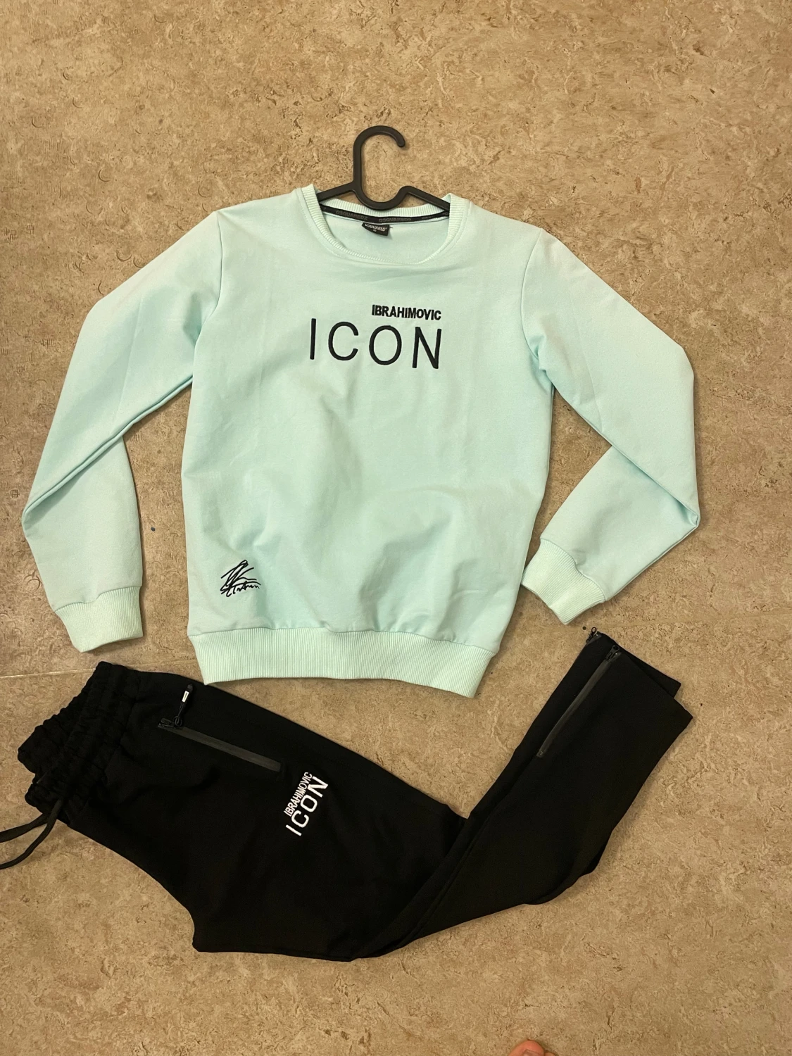 Svarta mjukisbyxor Ibrahimovic ICON