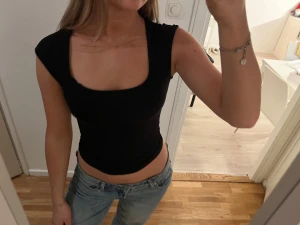 Soft touch topp - Så fin knappt använd 