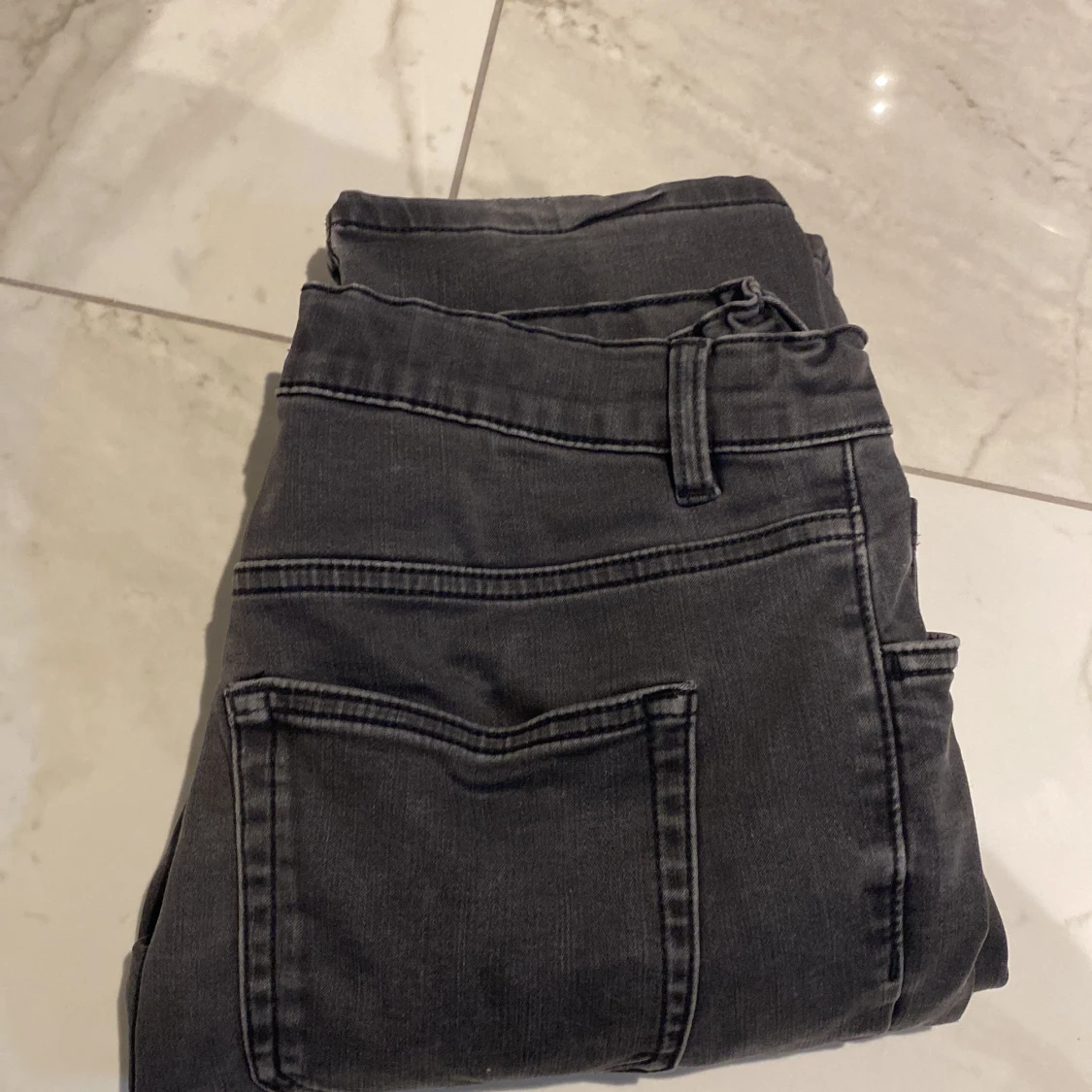 Svarta jeans från Lindex