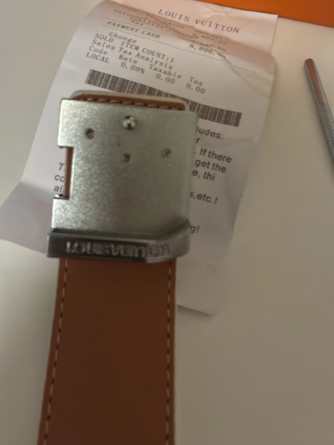 Vit bälte med silver spänne - 1