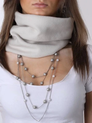 Buff - ROME - Jättefin, varm och skön buff i en beige färg! Buffen är i polarfleece och är sydd för hand. Passar perfekt för lite kyligare dagar! Vid frågor eller funderingar är det bara att skicka ett meddelande!