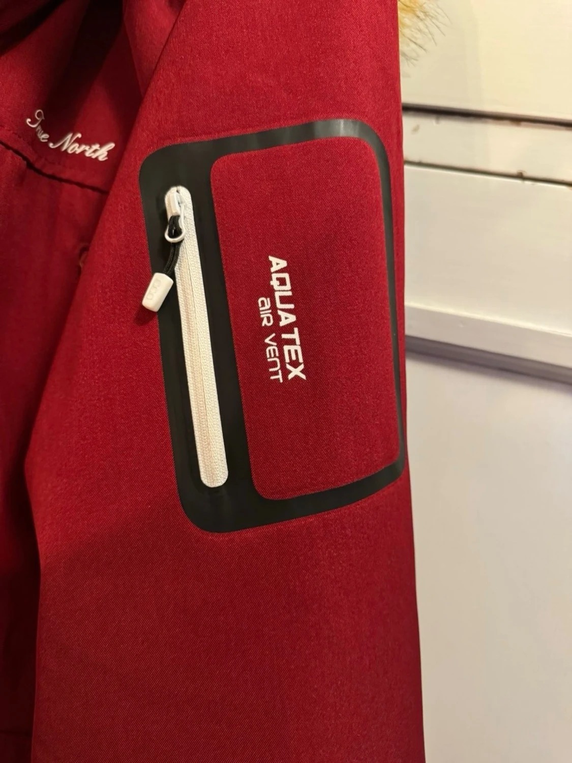 Röd parkas från True North XL - 4