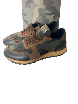 Valentino Rockrunners - Mycket bra skick, och har mycket kvar att ge, hör av dig vid frågor eller funderingar och tveka inte på att buda!