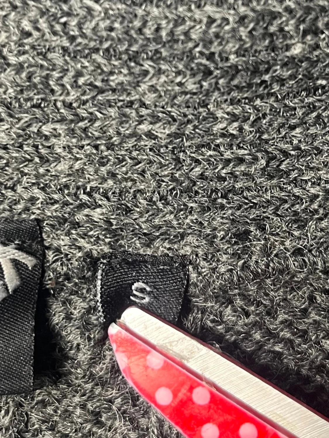 Stickad cardigan - 1