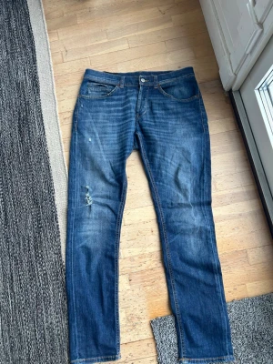 Dondup jeans George  - Dondup jeans George storlek 32 kan passa 33, bra skick