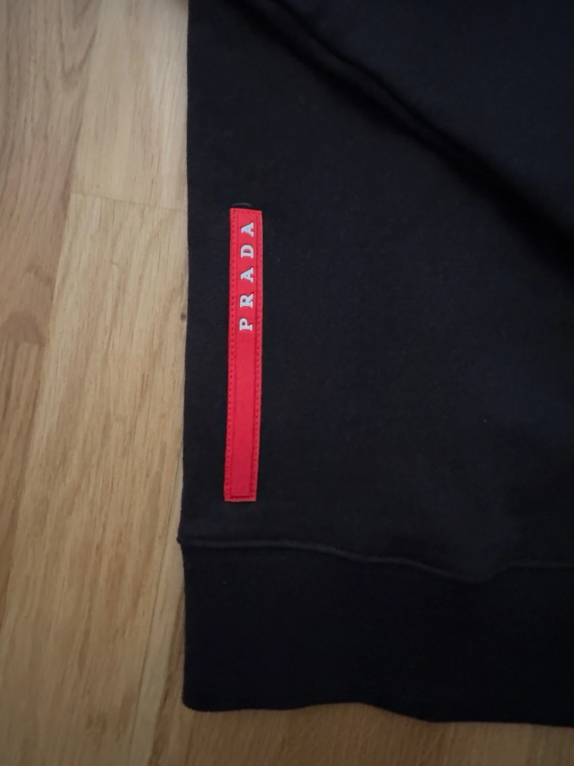 Prada svart sweatshirt - 1