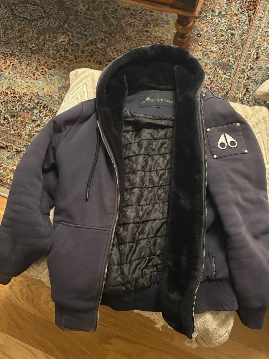 Svart vindjacka från Moose Knuckles S/M