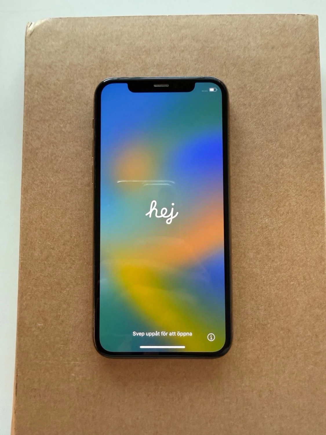 iPhone 11 Pro guld med trippelkamera - 1