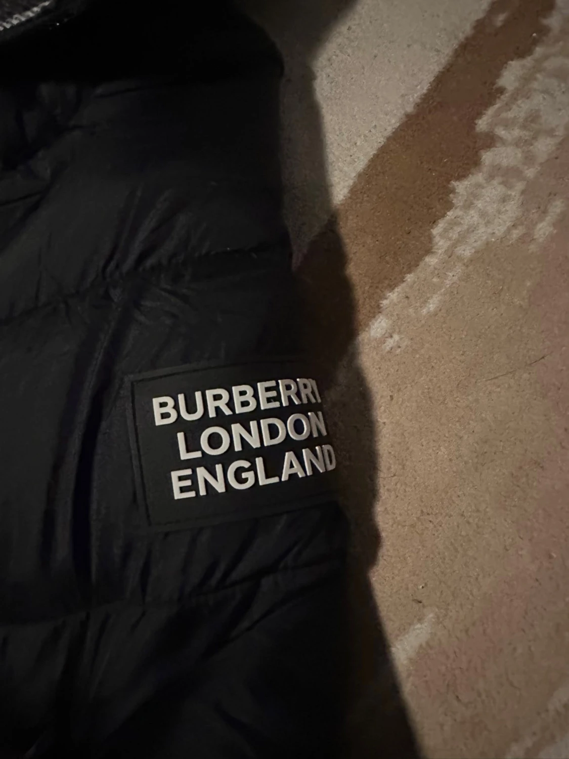 Svart pufferjacka från Burberry M - 4