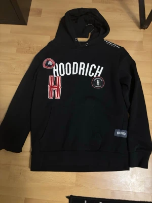 Hoodrich hoodie - L i barn storlek så M i vanlig, fin och speciell säljs ej längre