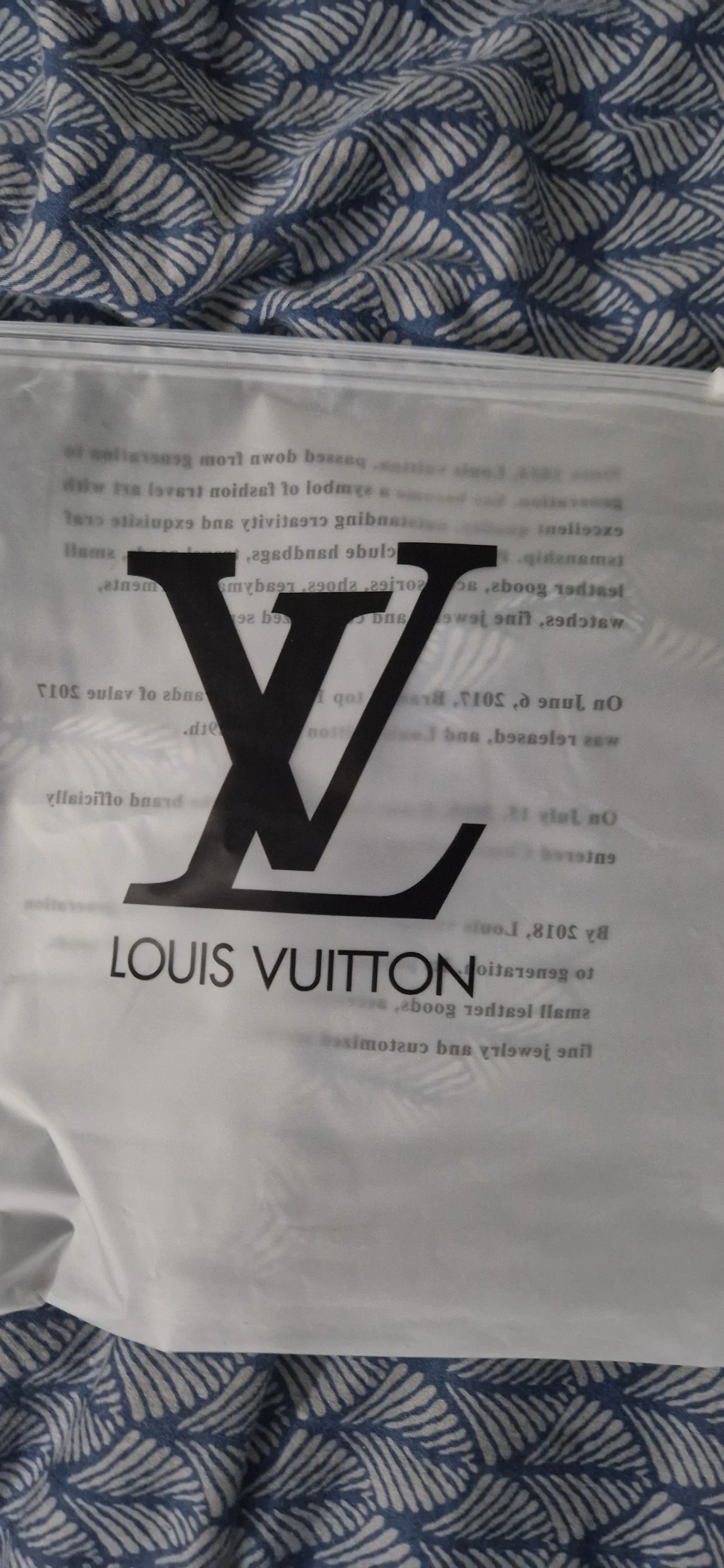 Grå rutig mössa med L v-logga - 3