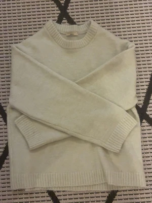 LJUSGRÖN stickad ifrån gina - Skit snygg stickad ljusgrön tröja ifrån gina.oanvänd 