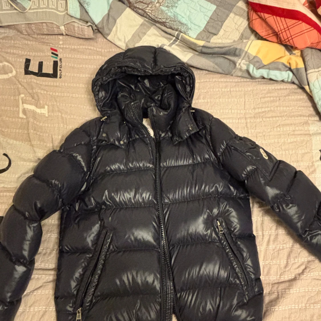 Mörkblå Moncler Maya pufferjacka