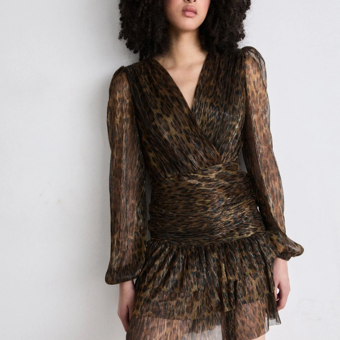 Leopardmönstrad omlottklänning