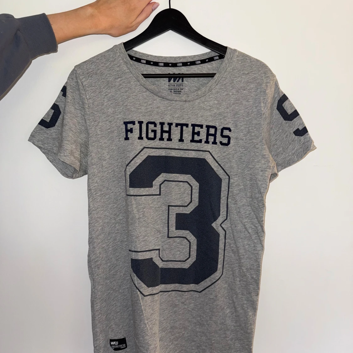 Grå t-shirt WA Action Sports