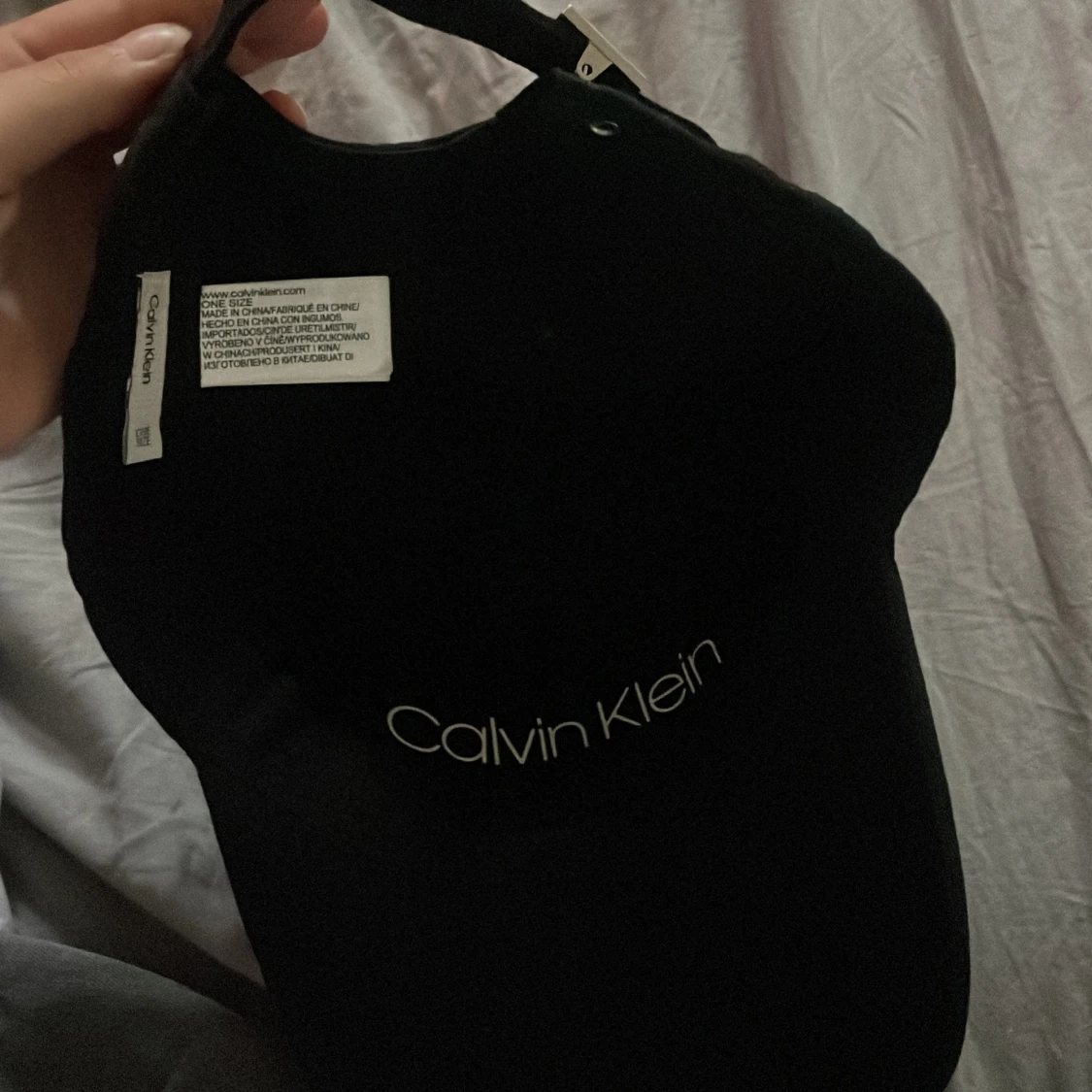 Svart keps från Calvin Klein - 3