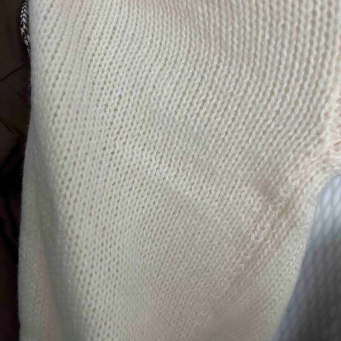 Krämvit stickad kofta  - 2