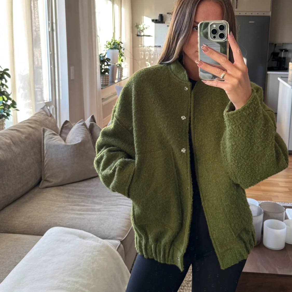 Zara Olivgrön bomberjacka  - 1