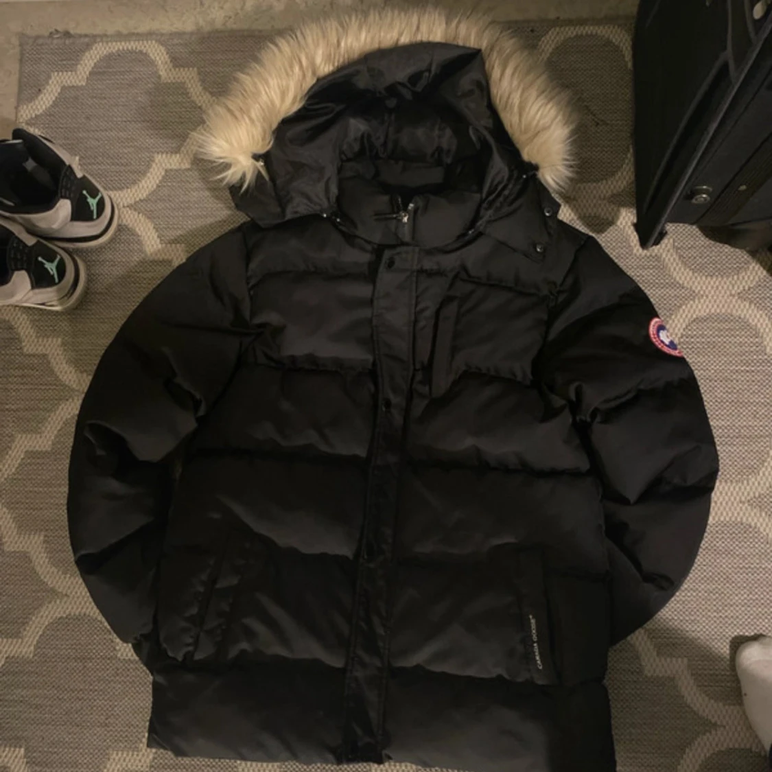 Svart dunjacka från Canada Goose M